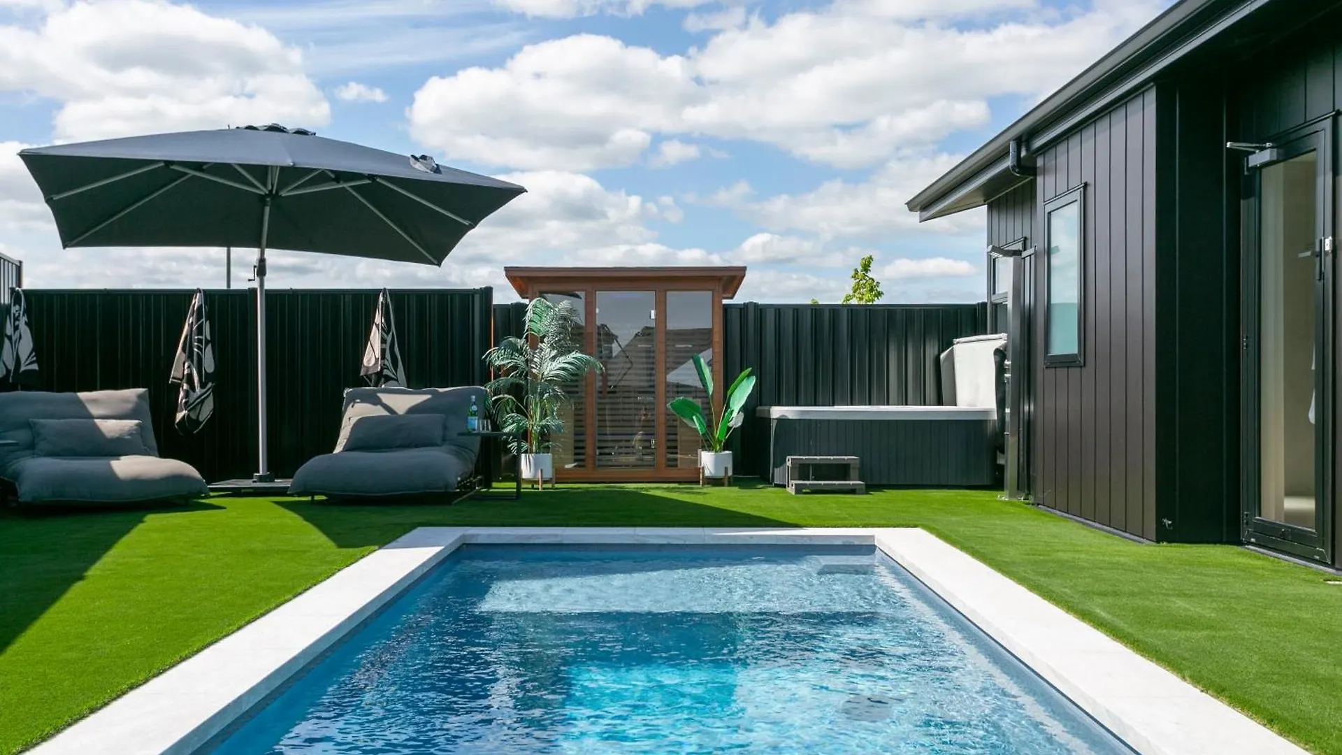 Holiday home Heated Pool Gym Sauna Hot Tub Taupo