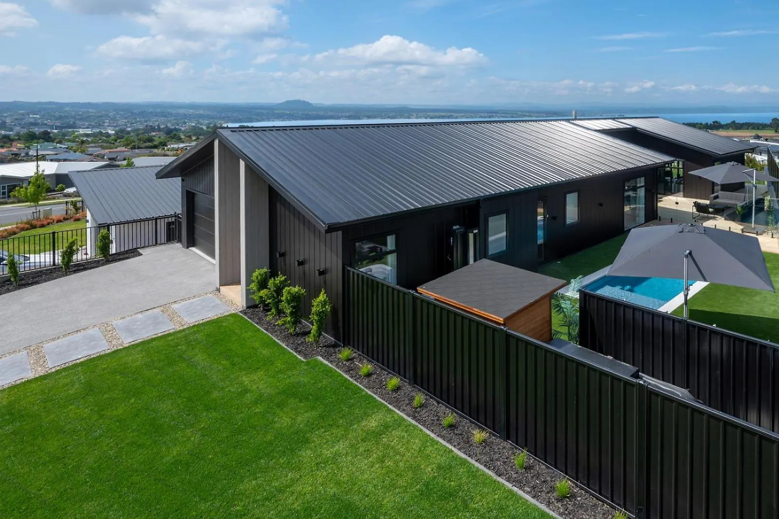 Heated Pool Gym Sauna Hot Tub Taupo